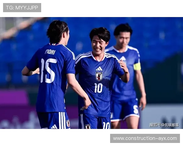 中国足球队逆转战胜日本队 获得2026年世界杯亚洲区预选赛首胜